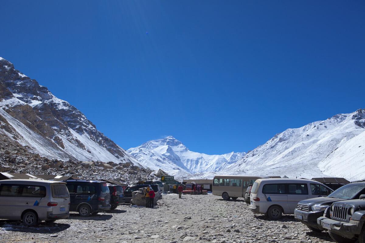 快乐大本营最新成员探索自然美景的轻松之旅之旅。