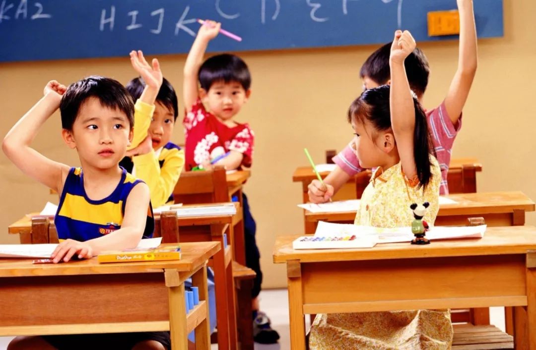 最新幼儿园律动视频，舞动快乐童年的精彩瞬间！